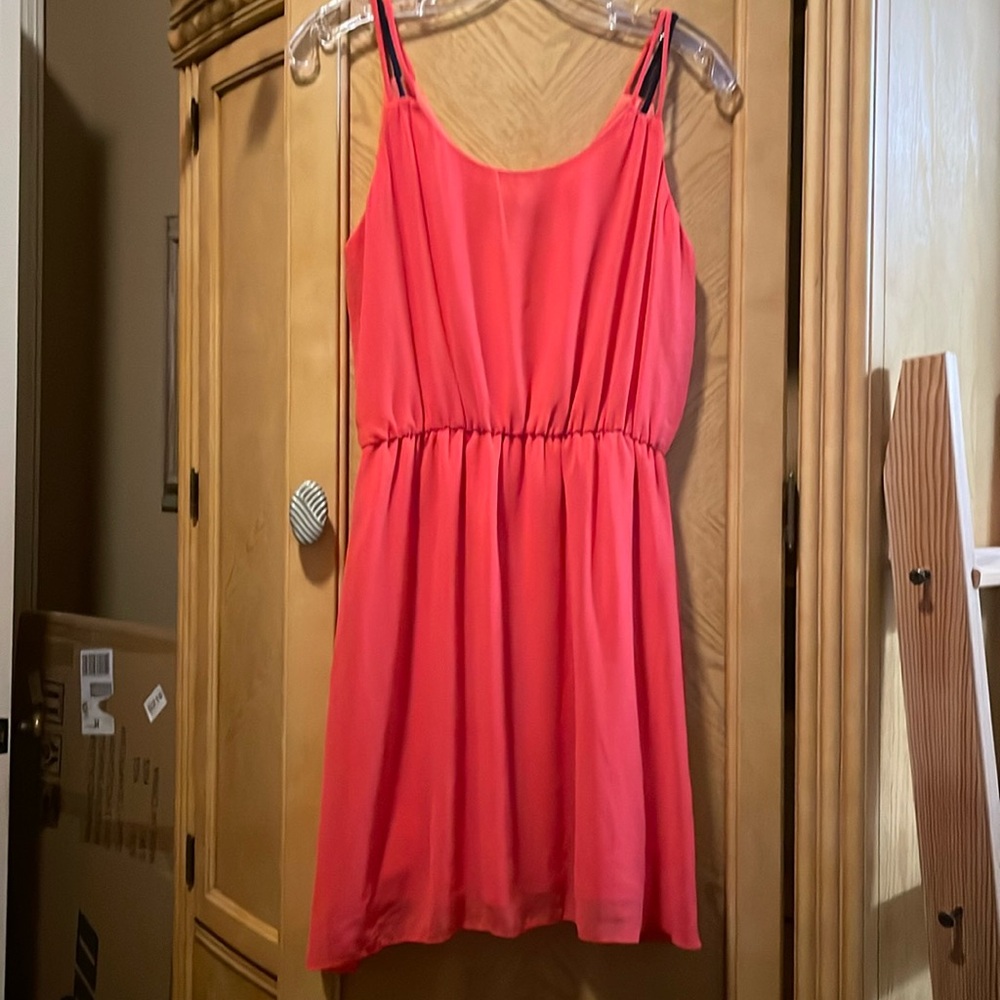 ⭐️Sketchbook red with black dress size medium